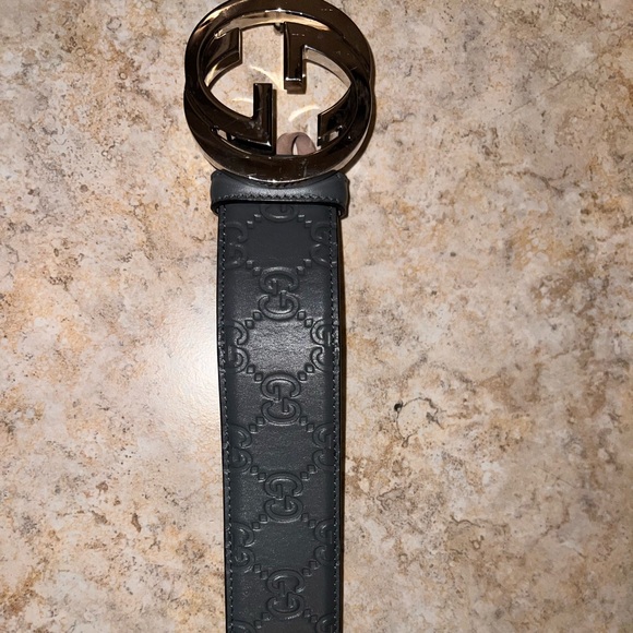 Authentic Grey Gucci Belt 42 Inches - Picture 2 of 6